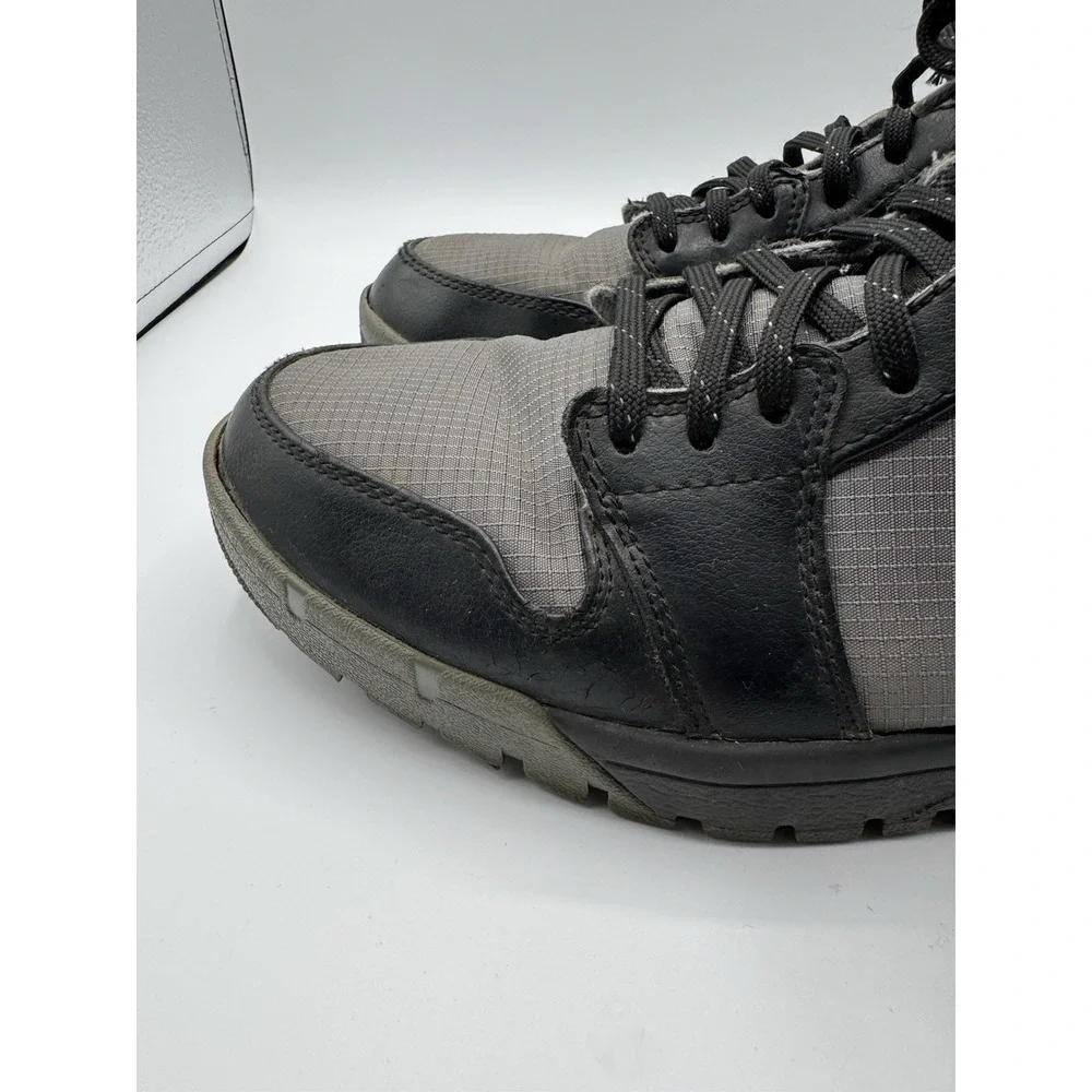 Nike Air Jordan Trek 1 Men Size 9 Retro High Grey Red 616344-004 2013 Black